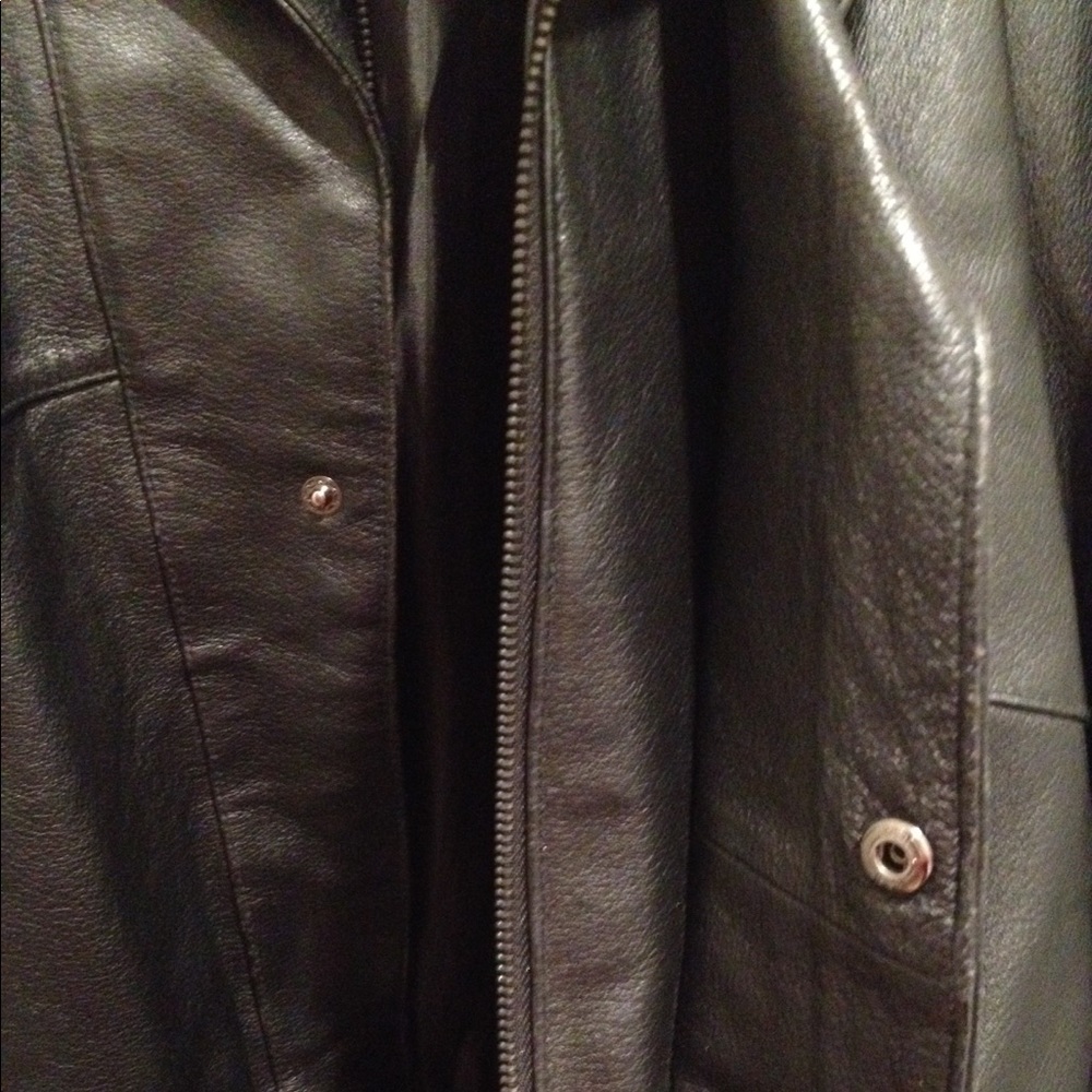 Men’s Raffaelo Leather Coat - Picture 4 of 4